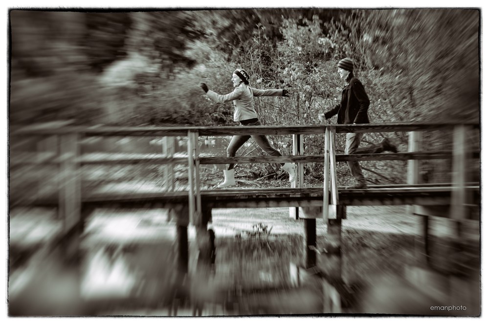 DSC_6290_Running_on_Bridge_Nik_1920