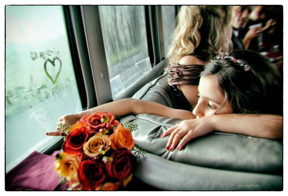 B-L&C024_Limo_Window_Heart_Nik_1920