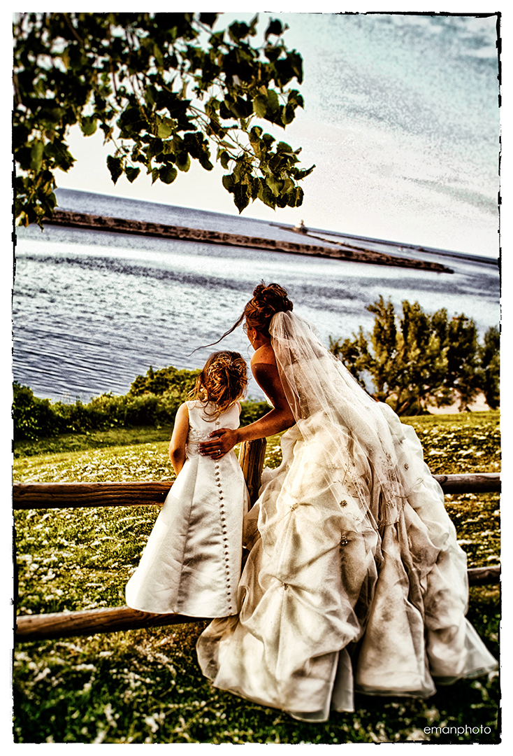 DSCF4424_Watching_the_Lake_Nik_1080