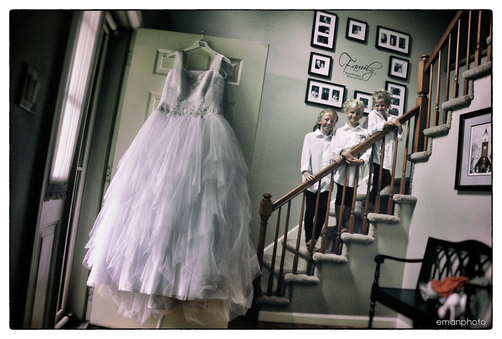 DSC_7056_Stairway_Flowergirls_1920