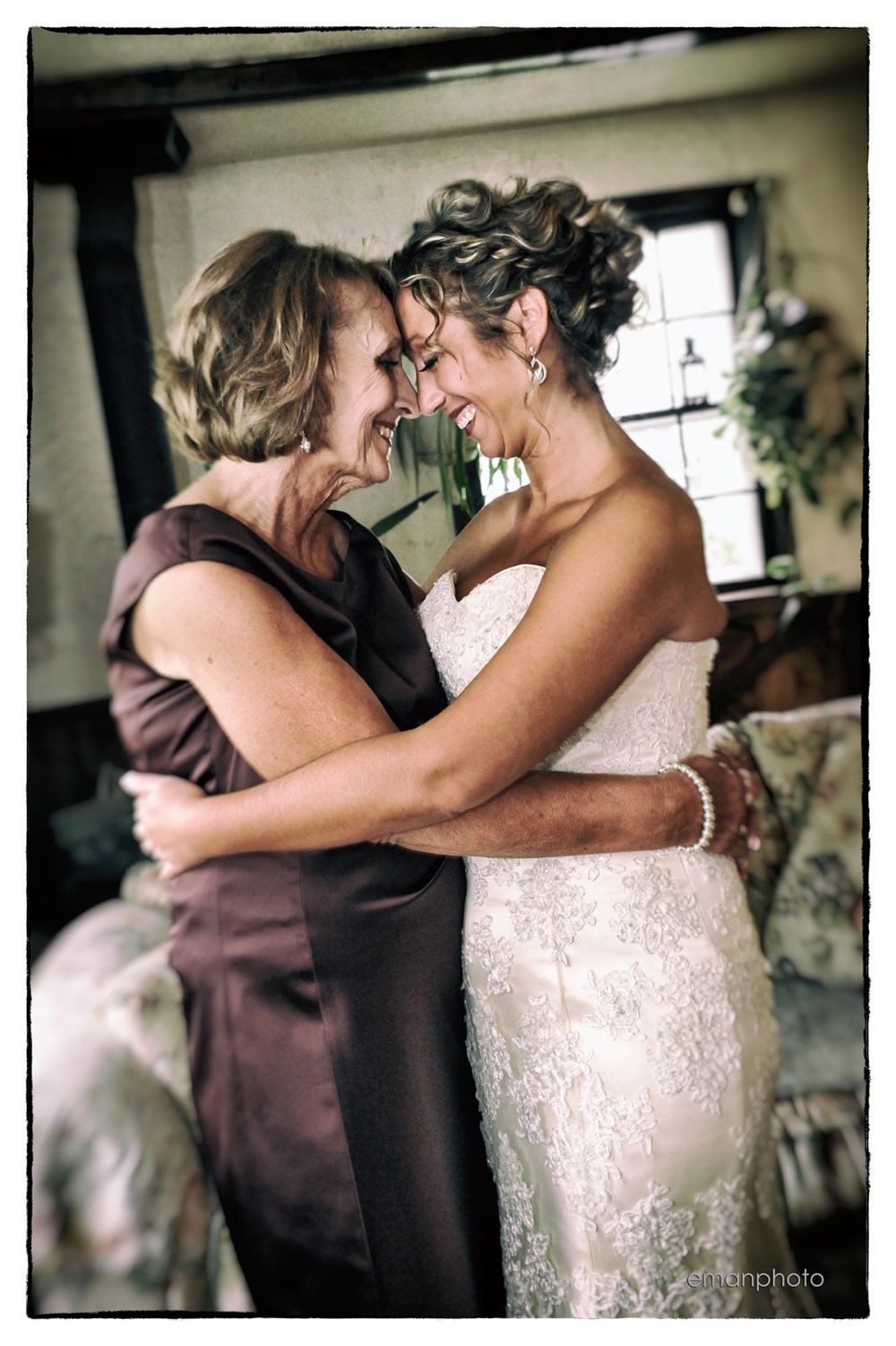 DSC_1506_Mother_Child_Embrace_BB